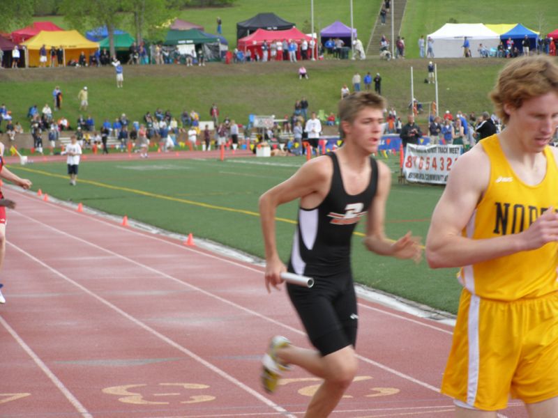 3200 Meter Relay - Boys Class A (7 of 40)