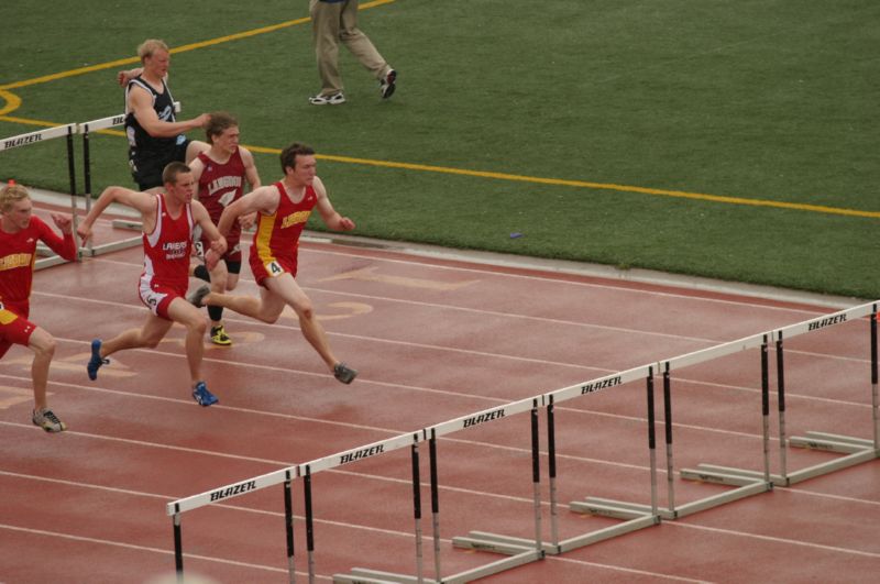 High Hurdles - Boys B (11 of 26)