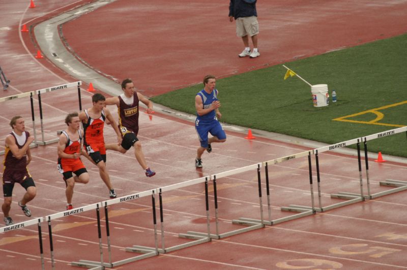 High Hurdles - Boys B (21 of 26)