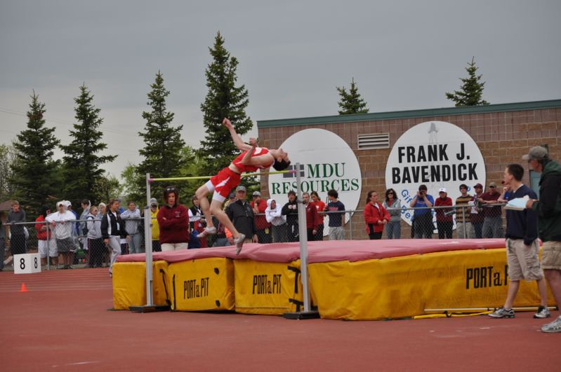 Class B Boys High Jump (3 of 16)