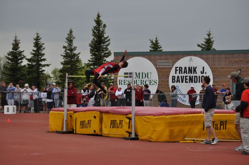Class B Boys High Jump (9 of 16)