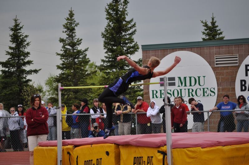 Class B Boys High Jump (15 of 16)