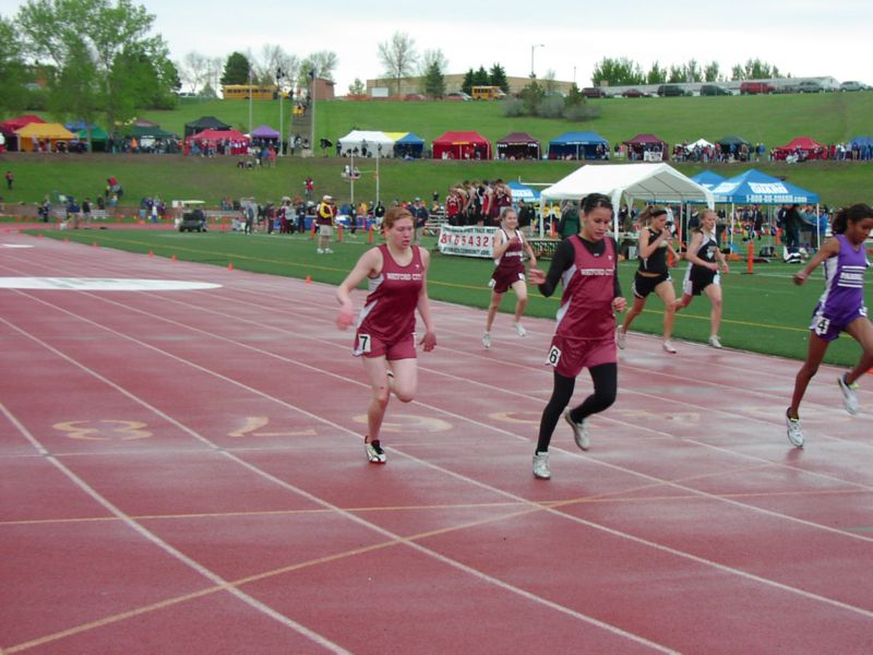 400 Meter Dash - Girls Class A (3 of 4)