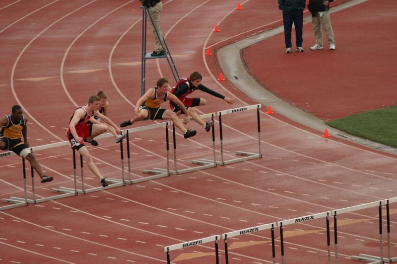 High Hurdles - Girls Class B (3 of 20)