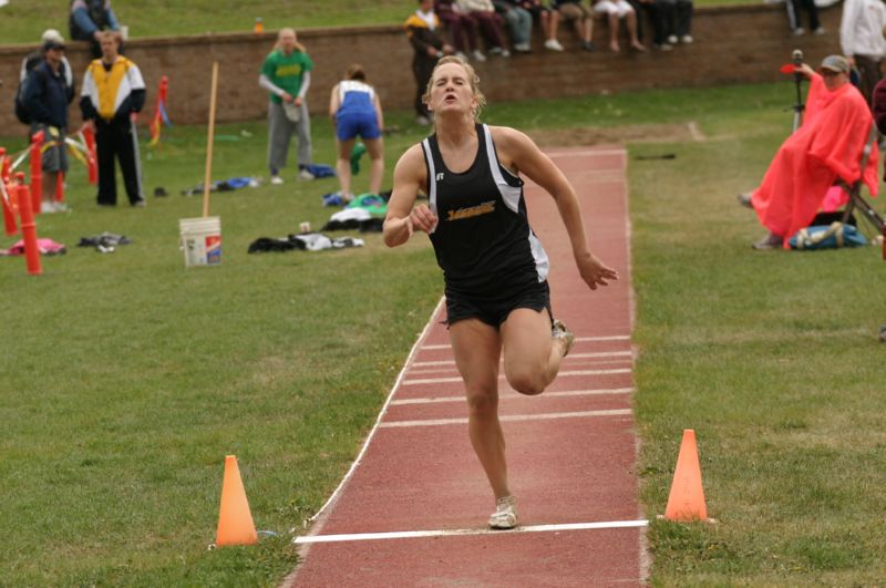 Class B Girls Long Jump (5 of 11)