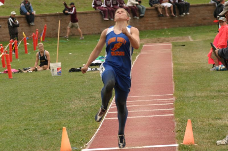 Class B Girls Long Jump (9 of 11)
