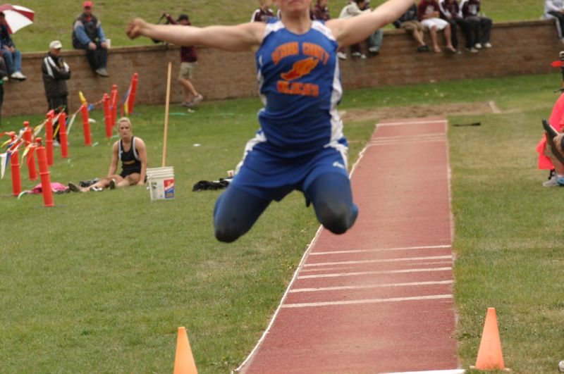 Class B Girls Long Jump (10 of 11)