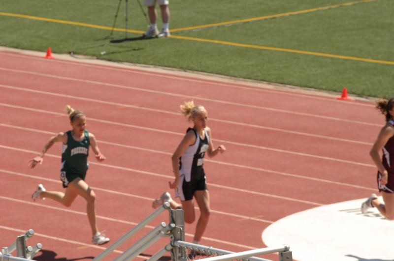 200 Meter Dash - Girls Class A (3 of 4)