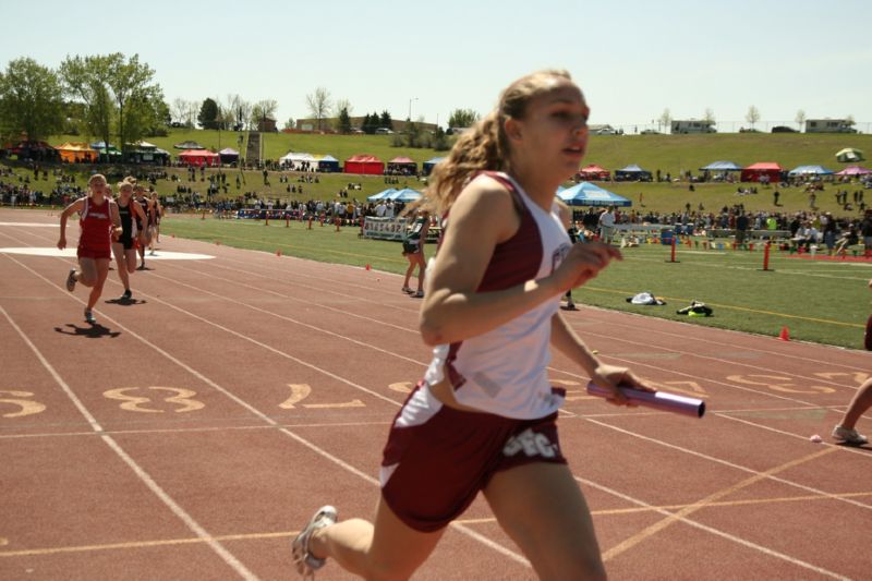 800 Meter Relay - Girls Class A (2 of 13)