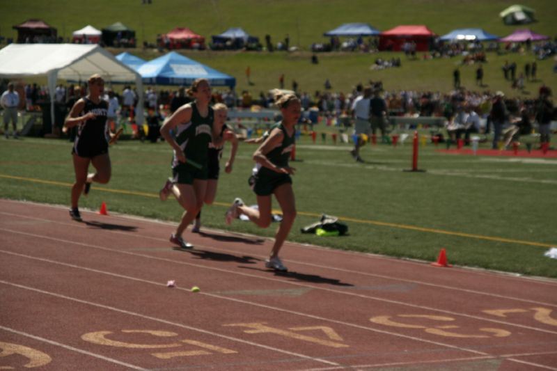 800 Meter Relay - Girls Class A (6 of 13)