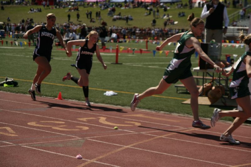 800 Meter Relay - Girls Class A (7 of 13)
