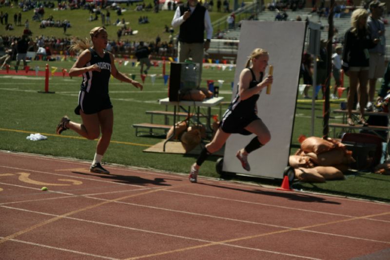 800 Meter Relay - Girls Class A (8 of 13)
