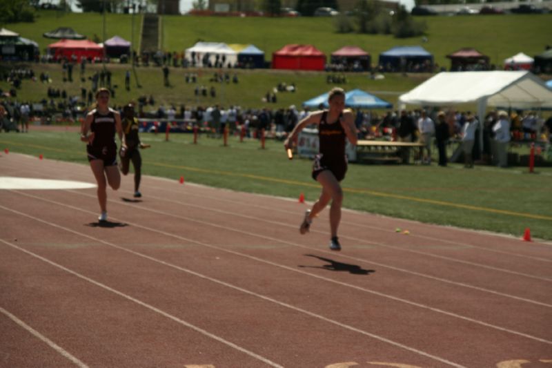 800 Meter Relay - Girls Class A (9 of 13)