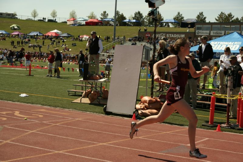 800 Meter Relay - Girls Class A (12 of 13)