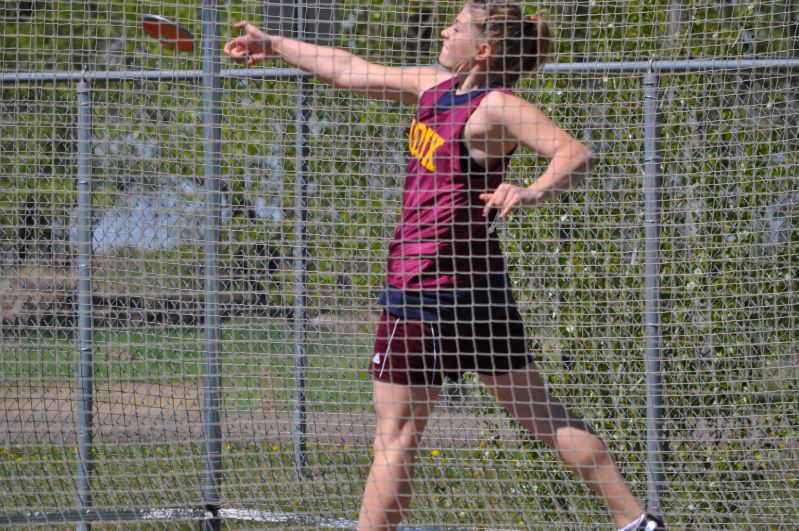 Discus - Girls Class B (75 of 88)