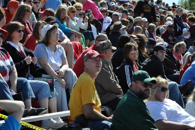 Spectators and Staff (3 of 14)