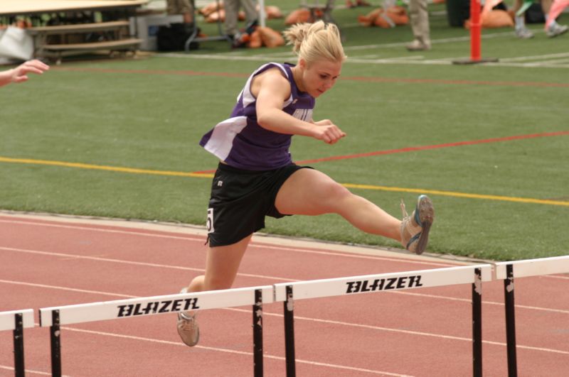 300 Meter Hurdles (21 of 34)