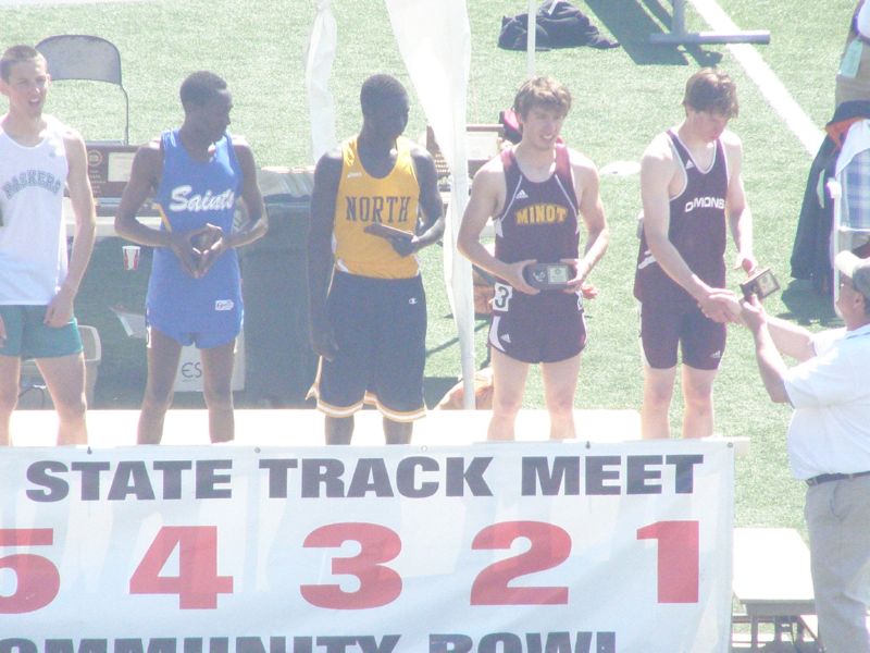 800 Meter Run - Boys Class A (3 of 5)