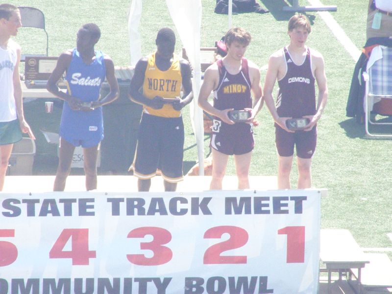 800 Meter Run - Boys Class A (4 of 5)