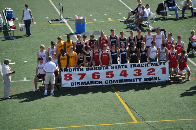 1600 Meter Relay - Boys A (3 of 5)