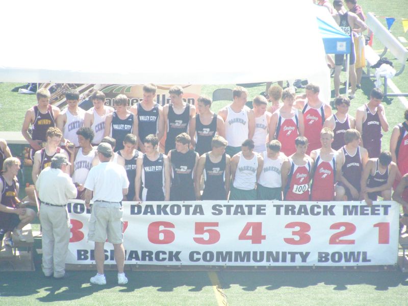 400 Meter Relay - Boys Class A (2 of 4)