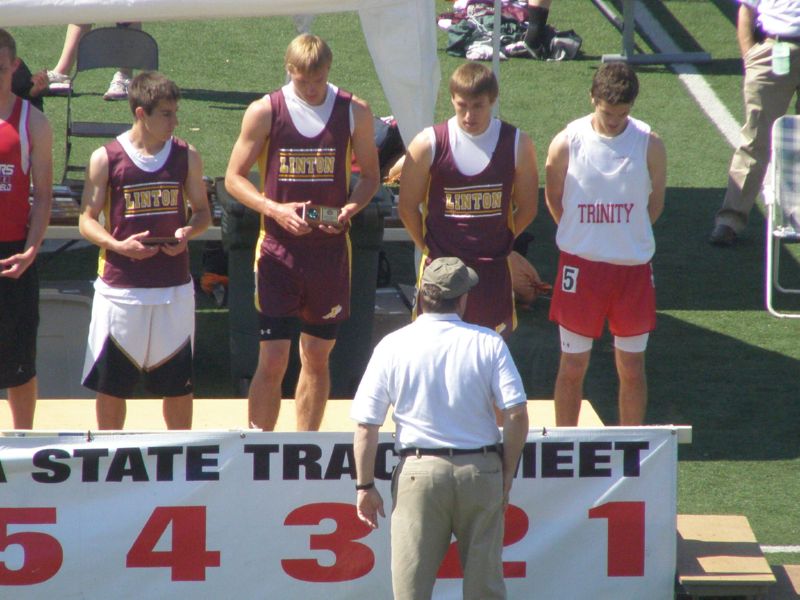 Class B Boys Hurdles (3 of 5)