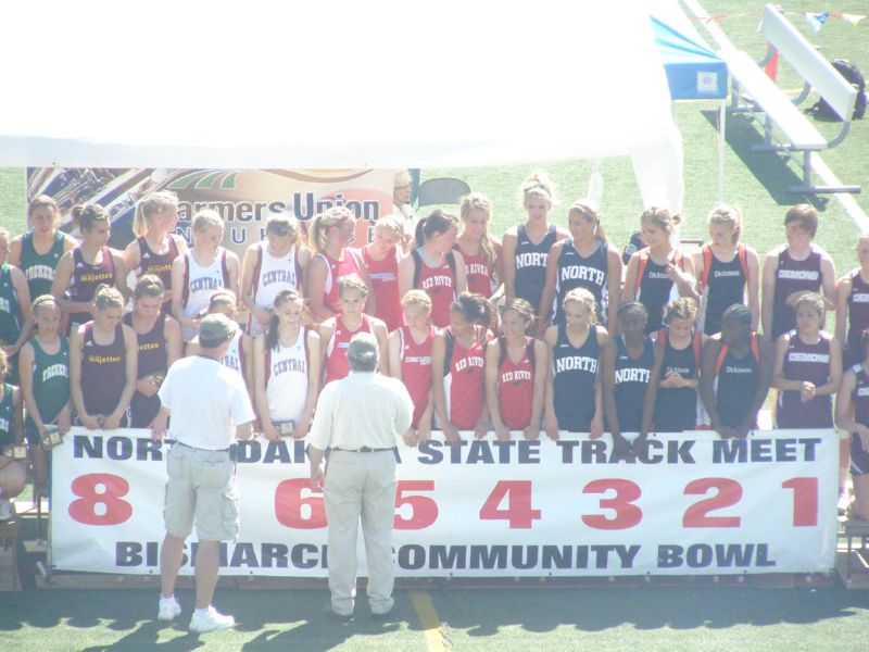 400 Meter Relay - Girls Class A (2 of 4)