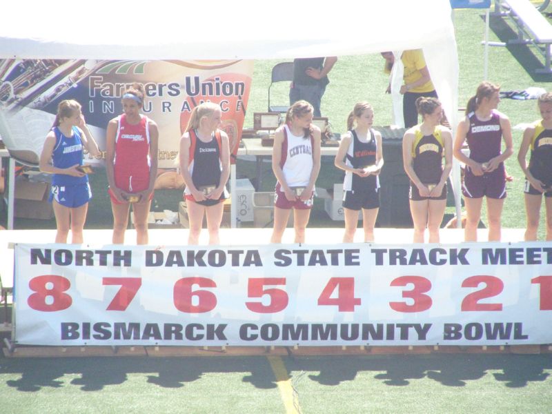 800 Meter Run - Girls Class B (1 of 6)