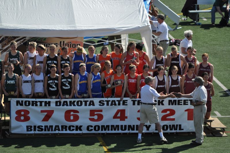 1600 Meter Relay - Girls Class B (4 of 8)