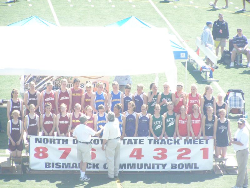 400 Meter Relay - Girls Class B (3 of 5)