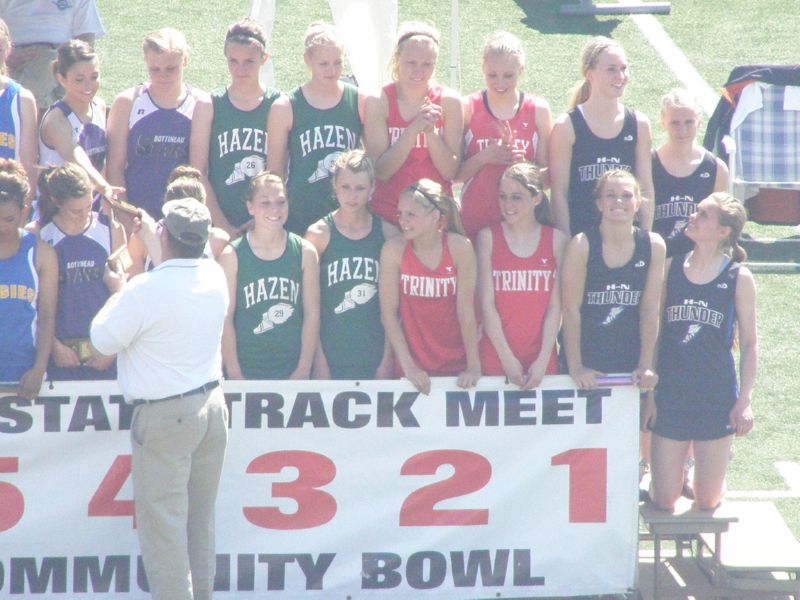 400 Meter Relay - Girls Class B (5 of 5)