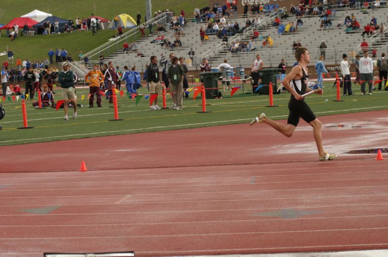 3200 Meter Relay - Boys Class A (9 of 34)