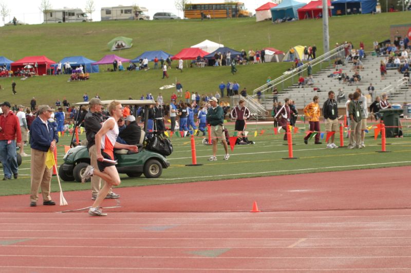 3200 Meter Relay - Boys Class A (11 of 34)