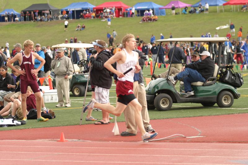 3200 Meter Relay - Boys Class A (18 of 34)