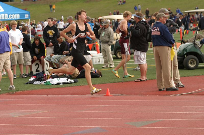 3200 Meter Relay - Boys Class A (19 of 34)