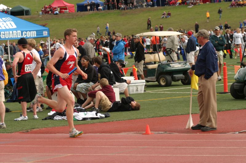 3200 Meter Relay - Boys Class A (23 of 34)