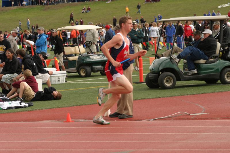 3200 Meter Relay - Boys Class A (24 of 34)