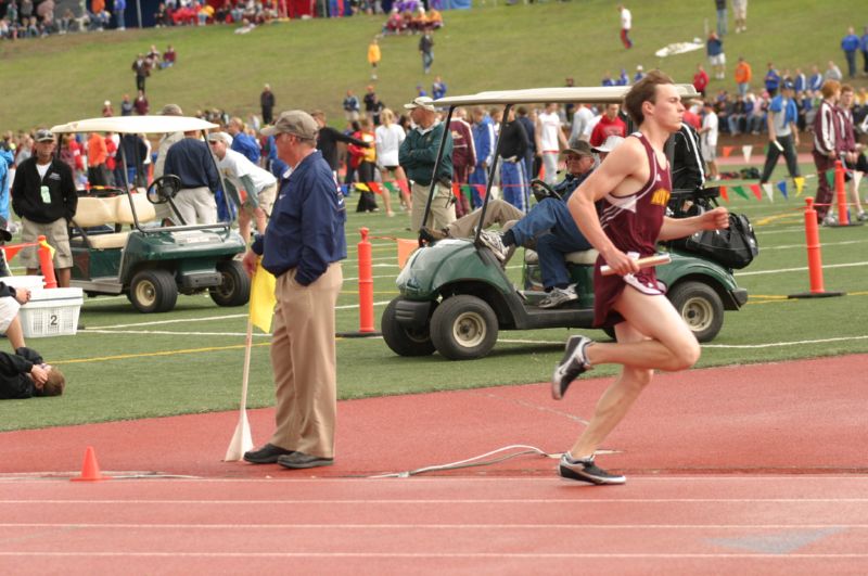 3200 Meter Relay - Boys Class A (26 of 34)