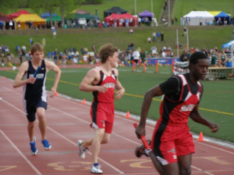 3200 Meter Relay - Boys Class A (8 of 40)