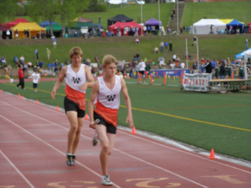 3200 Meter Relay - Boys Class A (9 of 40)