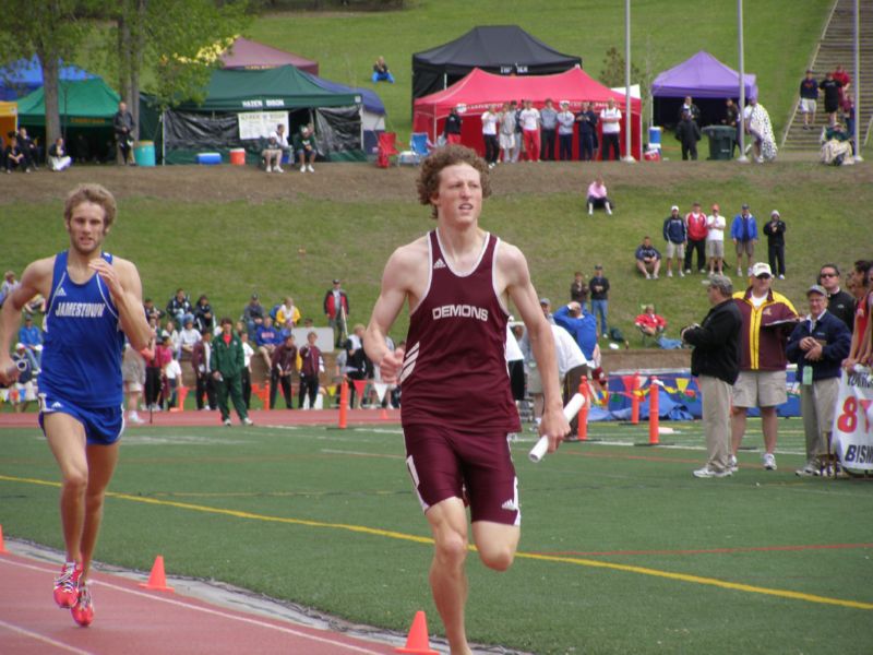 3200 Meter Relay - Boys Class A (32 of 40)