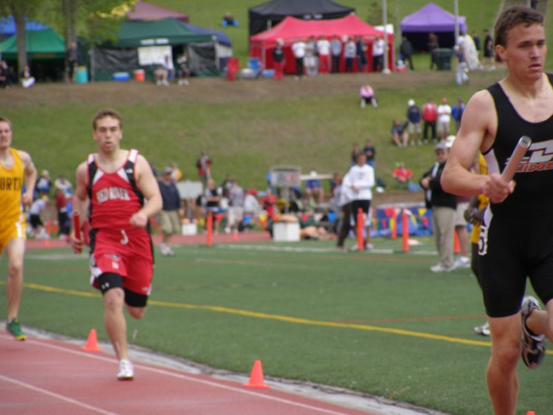 3200 Meter Relay - Boys Class A (37 of 40)