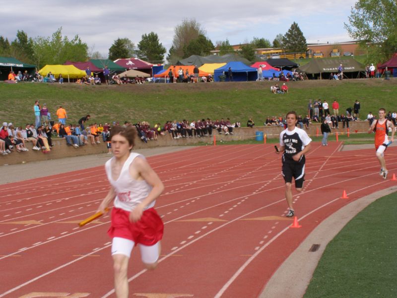 3200 Meter Relay - Boys Class B (12 of 27)