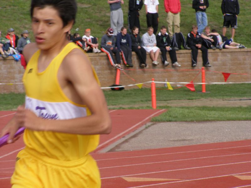 3200 Meter Relay - Boys Class B (14 of 27)