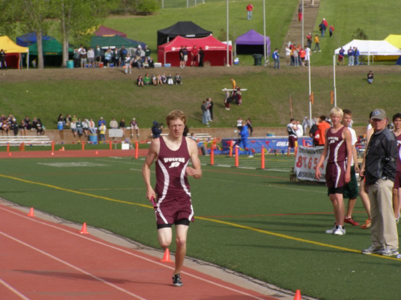 3200 Meter Relay - Boys Class B (19 of 27)