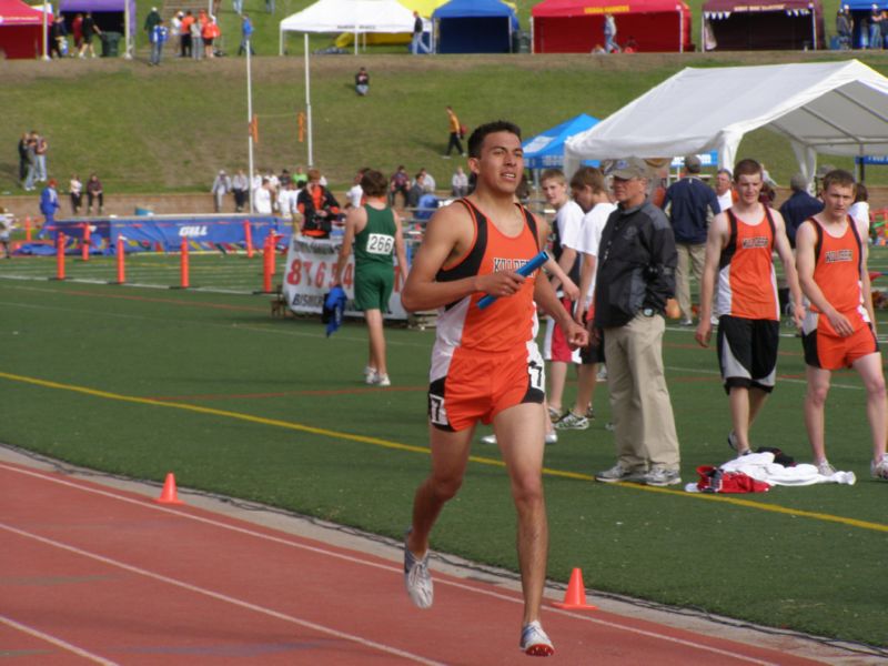 3200 Meter Relay - Boys Class B (24 of 27)