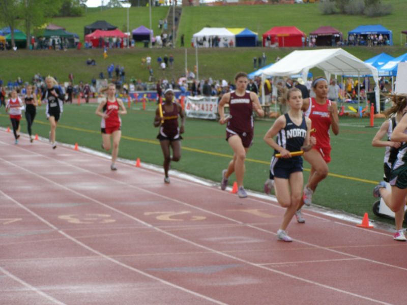 3200 Meter Relay - Girls Class A (4 of 55)