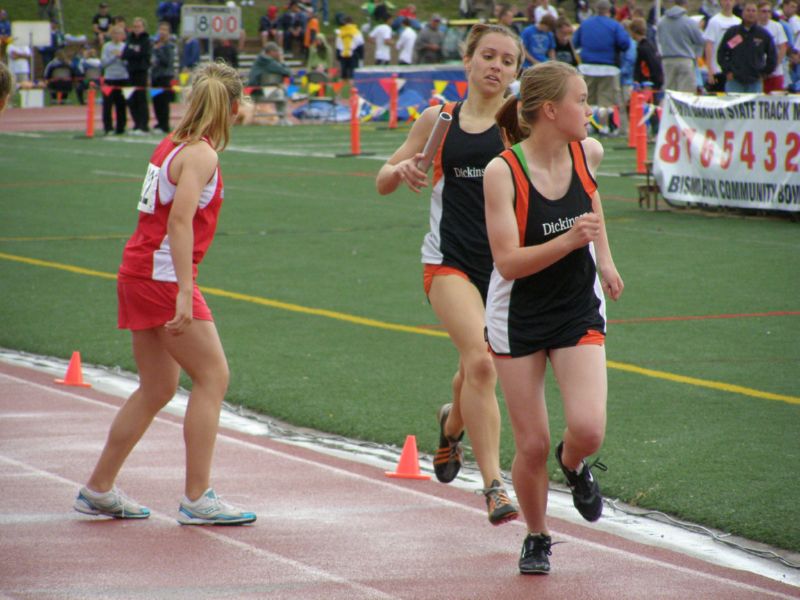 3200 Meter Relay - Girls Class A (6 of 55)