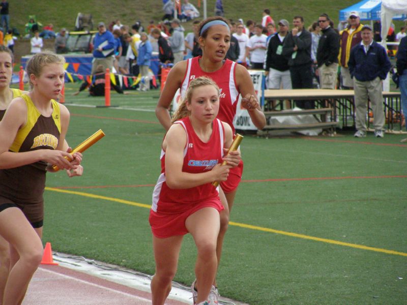 3200 Meter Relay - Girls Class A (7 of 55)