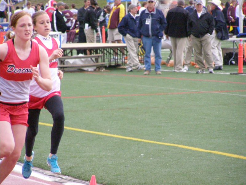 3200 Meter Relay - Girls Class A (10 of 55)